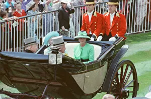Images Dated 16th June 1992: HRH The Princess of Wales, Princess Diana, (pictured in green