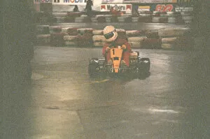 Images Dated 10th September 1992: HRH The Princess of Wales, Princess Diana, enjoys go-kart racing as she leads Team One