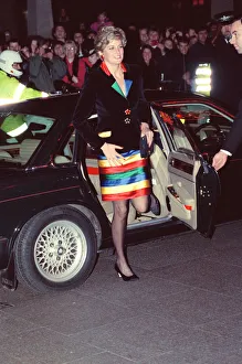 Images Dated 28th November 1991: HRH The Princess of Wales, Princess Diana, arrives at the Empire Ballroom
