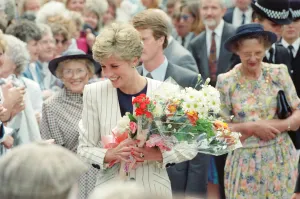 Images Dated 16th July 1991: HRH The Princess of Wales, Princess Diana, on a walkabout in Sheffield and Rotherham