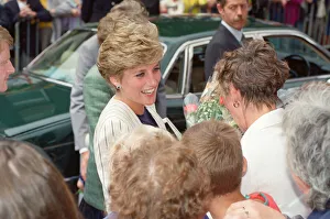 Images Dated 16th July 1991: HRH The Princess of Wales, Princess Diana, on a walkabout in Sheffield and Rotherham