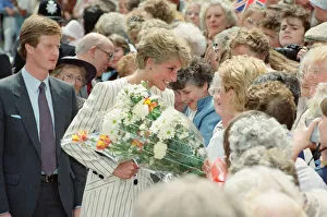 Images Dated 16th July 1991: HRH The Princess of Wales, Princess Diana, on a walkabout in Sheffield and Rotherham