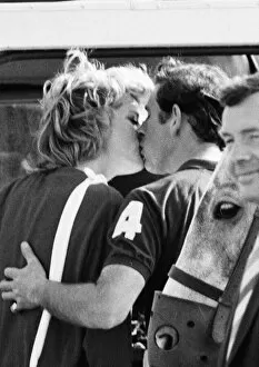 Images Dated 29th May 1985: HRH The Princess of Wales, Princess Diana and Prince Charles have an affectionate kiss at