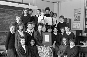 Images Dated 11th February 1991: Hundreds of Rawthorpe High School pupils took part in a sponsored read-a-thon