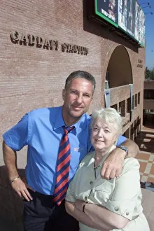 Ian Botham Former Cricket Player of England, Nov 2000 with his Mother in Law Ian Botham Former Cricket Player of England, Nov 2000 with his Mother in Law