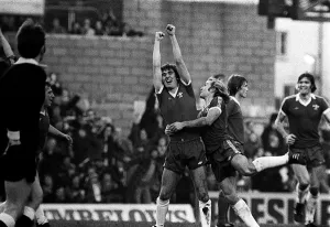 Ian Hutchinson celebrates goal for Chelsea v Liverpool 1978 Ian Hutchinson celebrates goal for Chelsea v Liverpool 1978