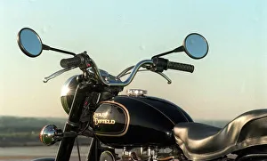Images Dated 15th October 1998: Indian manufactured Royal Enfield Bullet October 1998 Motorcycle mirrors
