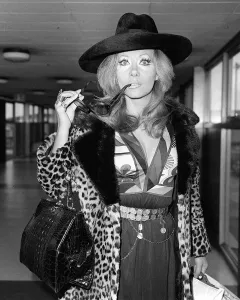 Images Dated 28th January 1971: Ingrid Pitt arriving at Heathrow airport from Rome where she has had talks about her new