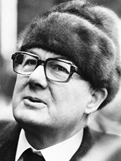 00155 Gallery: James Callaghan Prime Minister wondering puzzled 1977