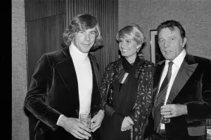 James Hunt, and his ex wife Susie Hunt. Susie has left James James Hunt, and his ex wife Susie Hunt. Susie has left James
