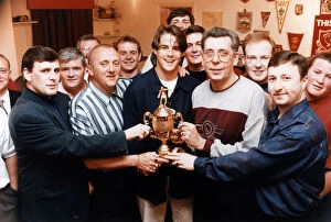 Images Dated 21st May 1993: Jamie Redknapp, awarded Liverpool Away Supporters Club, Player of the Season Trophy