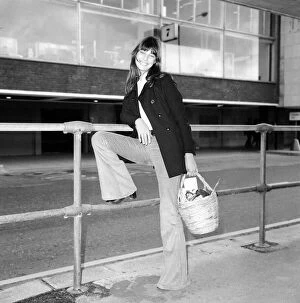 Images Dated 28th January 1971: Jane Birkin & Serge Gainsbourg at Heathrow airport January 1971