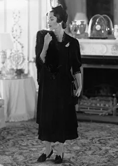 Jane Seymour actress as Wallis Simpson the Duchess of York
