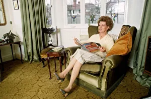 Jean Alexander Actress - May 1983 DBase MSI Jean Alexander Actress - May 1983 DBase MSI