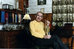 01159 Gallery: Jim Bowen TV Presenter Bullseye A©Mirrorpix
