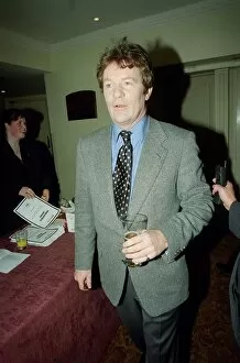Images Dated 9th February 1999: Jim Davidson Comedian / TV Presenter February 1999 At the London Hilton for