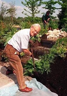 JIM McCOLL OF BEECHGROVE GARDEN AT THE GREAT GARDENS OF ARGYLL AND BUTE AT THE GARDEN JIM McCOLL OF BEECHGROVE GARDEN AT THE GREAT GARDENS OF ARGYLL AND BUTE AT THE GARDEN