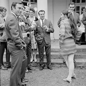 Jimmy Greaves and Bobby Moore chat with actress Vivienne Ventura Jimmy Greaves and Bobby Moore chat with actress Vivienne Ventura