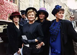 Images Dated 23rd October 1989: Joan Plowright Actress and Widow of Sir Lawrence Olivier with her daughters