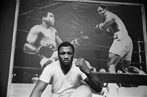 Images Dated 21st January 1974: Joe Frazier preparing for his second fight with Muhammad Ali. 21st January 1974