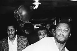 Mirror/1300to1399 01324/joe frazier preparing second fight muhammad ali Mirror/1300to1399 01324/joe frazier preparing second fight muhammad ali