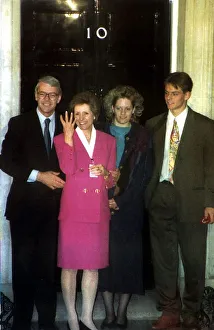 Images Dated 10th April 1992: John Major MP with his family outside No10 Downing Street after the election