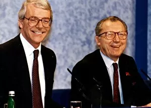 Images Dated 14th December 1992: John Major Prime Minister at European Summit press conference shares a joke with Jacques
