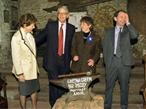 Images Dated 9th January 2006: John and Norma Major with Michael Forsyth and wife Susan at the marriage anvil in the old
