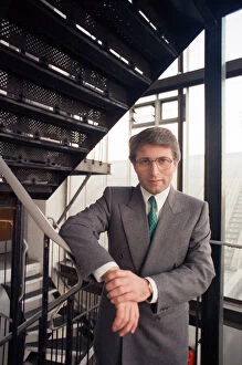 Images Dated 8th November 1990: Jonathan Dimbleby, presenter of current affairs and political radio