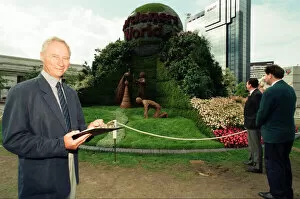 Images Dated 16th July 1995: Judges examine the flower displays in Centenary Square, Birmingham