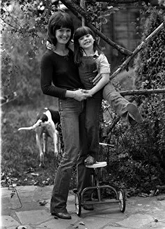 Images Dated 5th October 1979: Judy Loe with daughter Kate Beckinsale widow and daughter of the late Richard Beckinsale