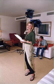 Images Dated 1st September 1999: Julia Carling TV Presenter September 1999 on set filming Julia Carling'