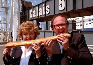 JULIA MCKENZIE AND ANTON ROGERS IN CALAIS WITH A BAGUETTE 21 / 06 / 1989