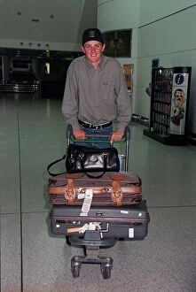 Images Dated 23rd September 1998: Justin Rose Golf September 1998 Schoolboy golf champion arriving at Heathrow