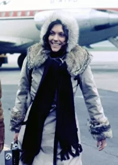 00093 Gallery: Karen Carpenter arriving at Birmingham airport. 26th February 1974