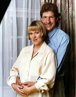 Images Dated 30th September 1993: Kathryn Holloway TV Presenter with boyfriend Andy Watts awaiting the arrival of her baby