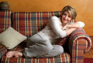 Kaye Adams tv presenter at home December 1999 couch sofa Kaye Adams tv presenter at home December 1999 couch sofa