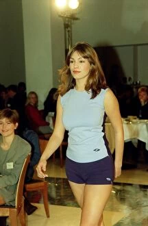 00054 Gallery: Kelly Brook Model November 98 Modeling Littlewoods catalogue clothes walking in