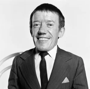 Images Dated 12th December 1977: Kenny Baker, actor who plays robot character R2-D2 in new science fiction film, Star Wars