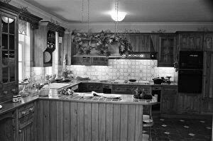 Images Dated 4th August 1985: Kitchen in a show house of 'Dulwich Gate'. Prime Minister Margaret Thatcher