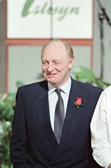 Images Dated 10th April 1992: Labour leader Neil Kinnock receives the results of the 1992 General Election