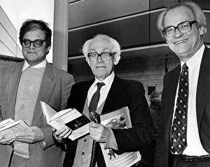 Former Labour Party leader Michael Foot forgot politics to display his literary leanings Former Labour Party leader Michael Foot forgot politics to display his literary leanings