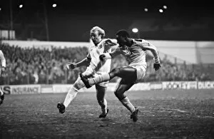 Images Dated 12th December 1981: Leeds United 0 v. Tottenham Hotspur 0. Decemebr 1981 MF04-04-009