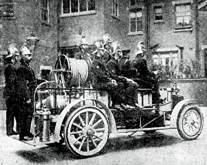 Leicester's 24 horse power Wolseley motor fire engine Leicester's 24 horse power Wolseley motor fire engine
