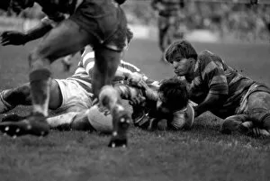 Images Dated 14th December 1985: Leigh v. Wigan. Sport Rugby League. Scoring try. December 1985 PR-03-001