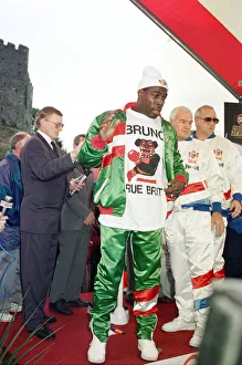 Images Dated 30th September 1993: Lennox Lewis vs. Frank Bruno at the National Stadium, Cardiff Arms Park