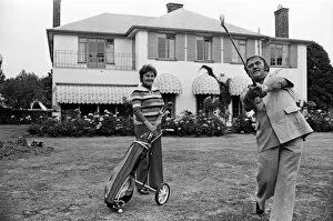 Images Dated 1st August 1977: Les Dawson at his home near Blackpool, Lancashire, with his wife Margaret. August 1977