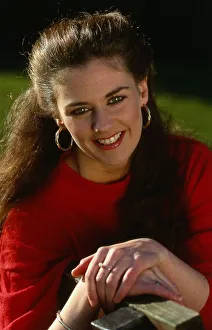 00192 Gallery: Lesley Fitzsimmons actress March 1988 wearing red jumper