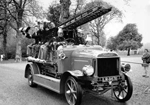 Images Dated 3rd May 1987: A Leyland WD1 1918 open fire engine entered by Paul Engelmann from Saffron Walden
