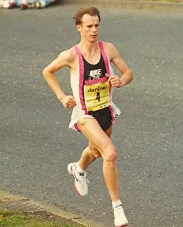 Lib - The Great North Run 16 September 1990 - winner Steve Moneghetti leads the race